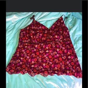 1x Women’s Daisy Fuentes tank top